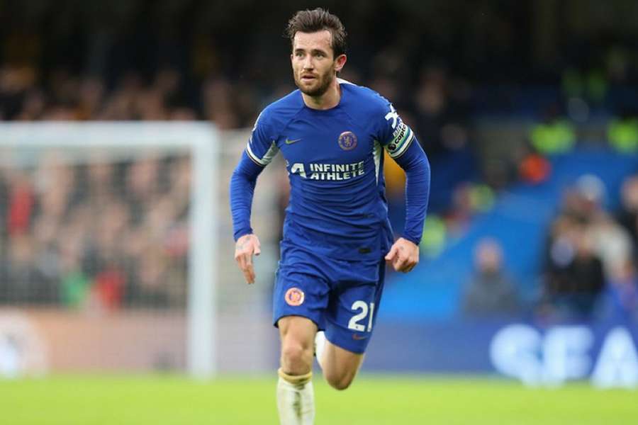 Agents aim to pique Turkish interest in Chelsea fullback Chilwell