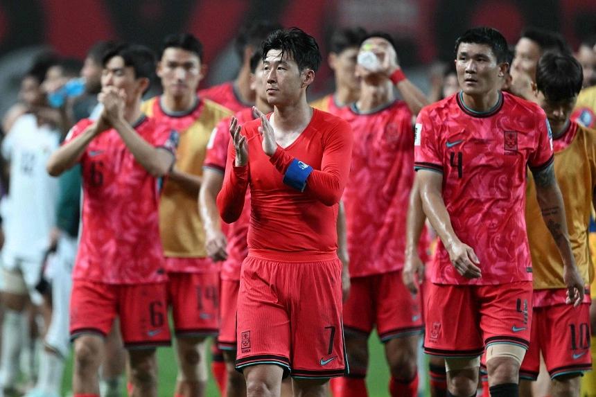 Son Heung-min calls on South Korea fans to support new coach despite disappointment