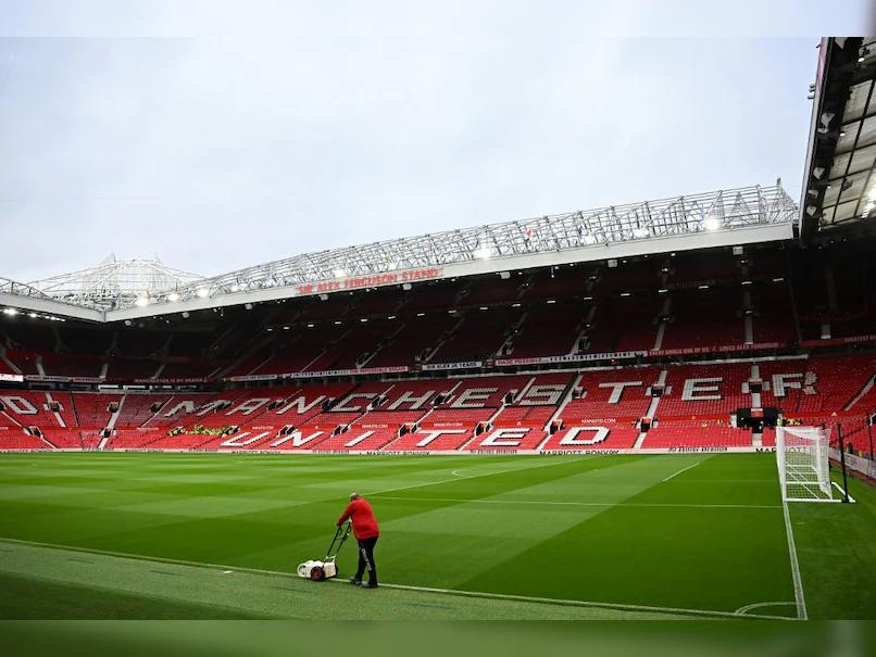 Revitalizing Manchester United Stadium Could Inject 7.3 Billion Pounds Into British Economy