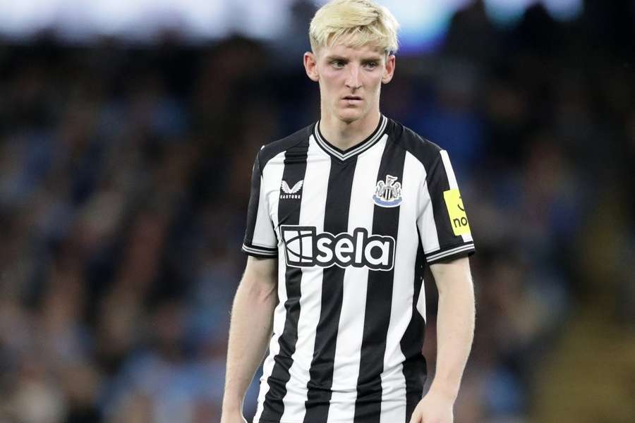 Gordon, Newcastle winger, delighted with successful penalty under Paul Vegas's management