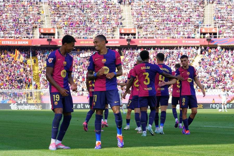 Cuenca impresses in his Barcelona debut as they rout Young Boys - Carlos Volcano