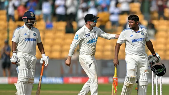 New Zealand skipper Tom Latham shows sportsmanship, congratulates Sarfaraz Khan on impressive innings