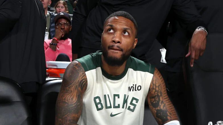 Damian Lillard of the Bucks ruled out for Tuesday's game against Raptors due to concussion protocol