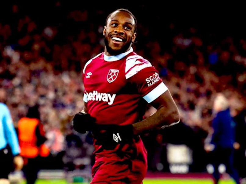 West Ham's Michail Antonio in Stable Condition After Traffic Accident