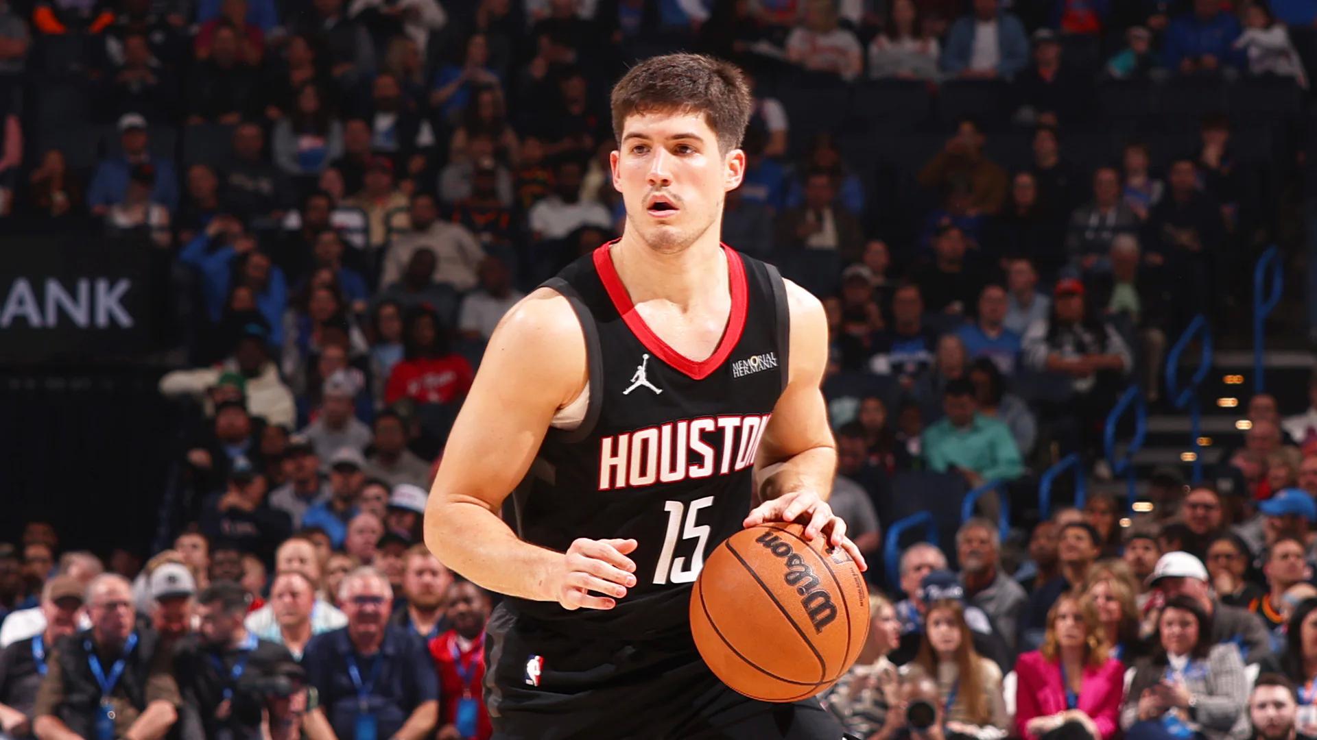 Rockets' Reed Sheppard sidelined for at least 4 weeks with fractured thumb